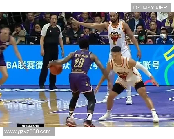 四川队与北控队激战正酣谁能在这场对决中笑到最后 四川队与北控队激战正酣谁能在这场对决中笑到最后