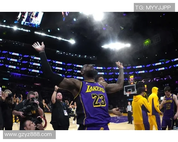 湖人对阵篮网比赛结果及精彩瞬间回顾分析