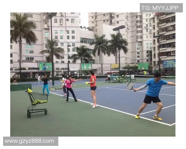 广州网球队的默契配合揭秘网球巨献背后的团队精神与战术分析MBA 广州网球队的默契配合揭秘网球巨献背后的团队精神与战术分析MBA