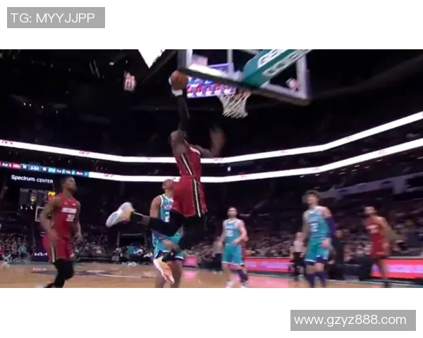 蓝网与热火激战正酣精彩比赛直播全程回顾与分析 蓝网与热火激战正酣精彩比赛直播全程回顾与分析