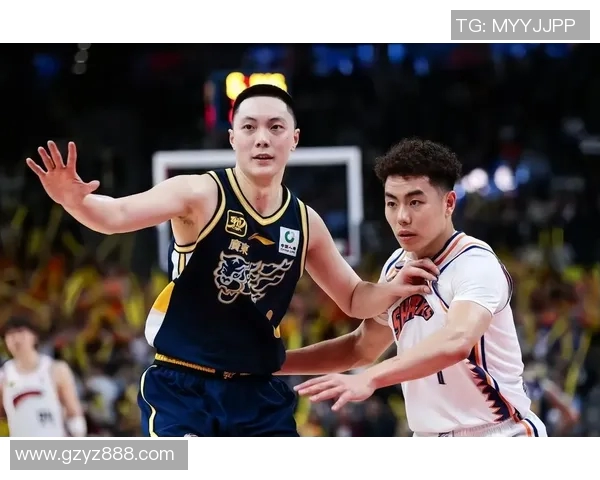 CBA凯撒对决广东宏远巅峰对决引发球迷热议与期待 CBA凯撒对决广东宏远巅峰对决引发球迷热议与期待