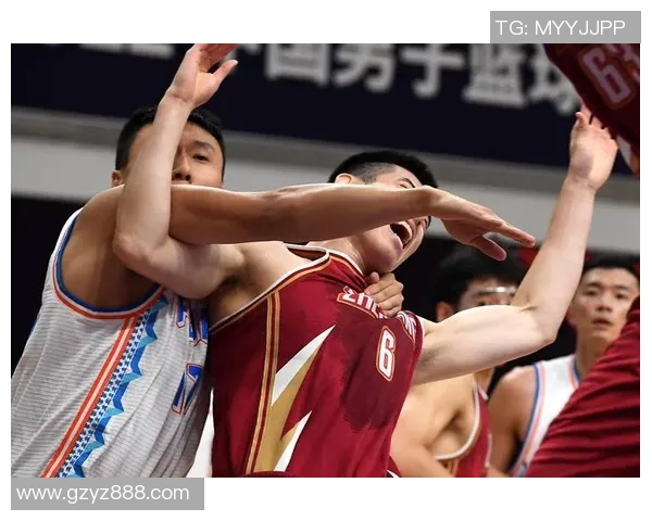 陈林坚的篮球之路：从青涩少年到职业赛场的奋斗与荣耀