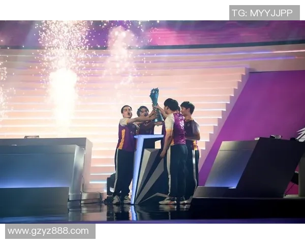 FPX在冠军杯中的灵活战术展现出强大实力与团队协作能力